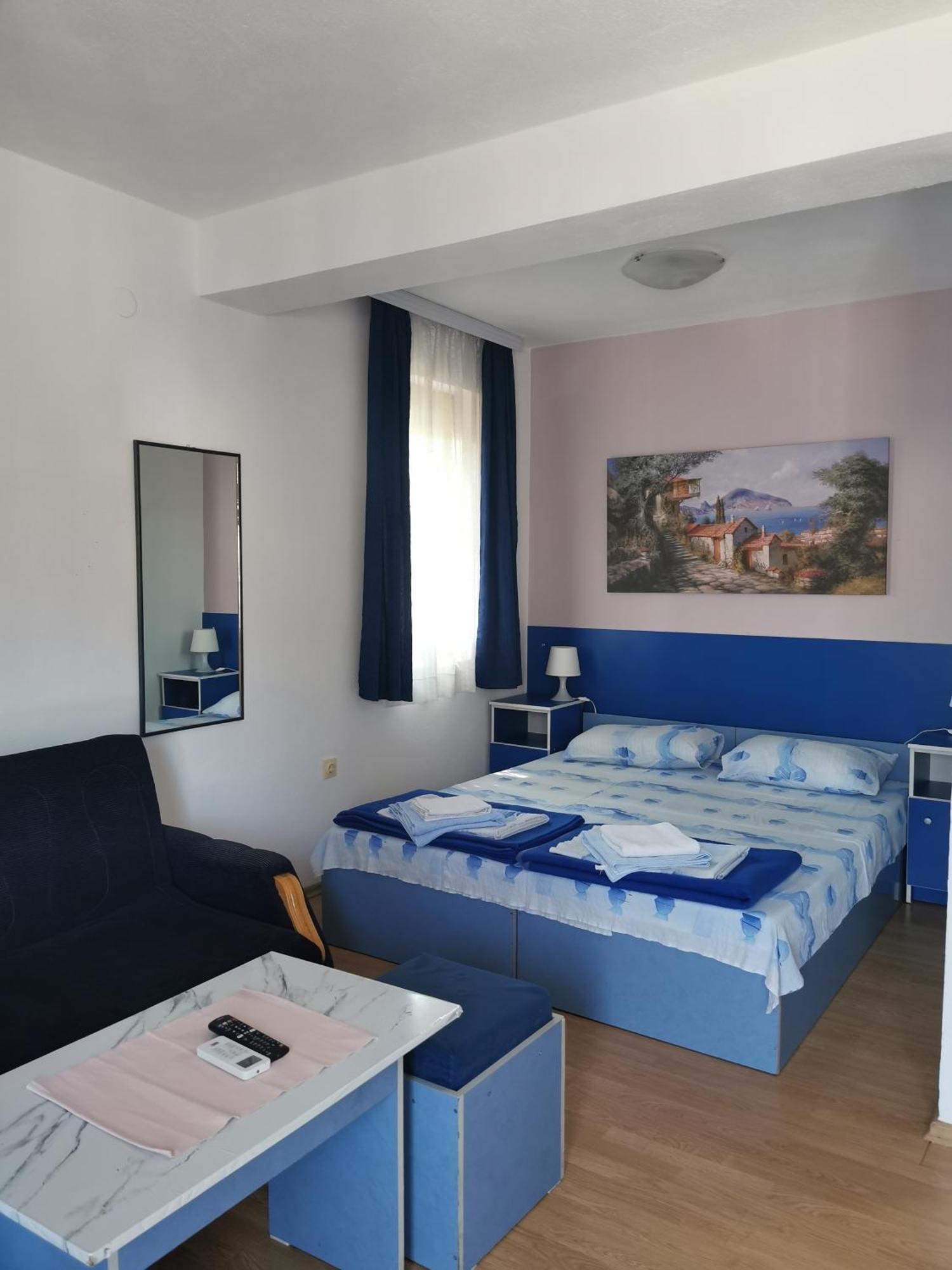 Blue Apartments & Suites Ohrid Buitenkant foto