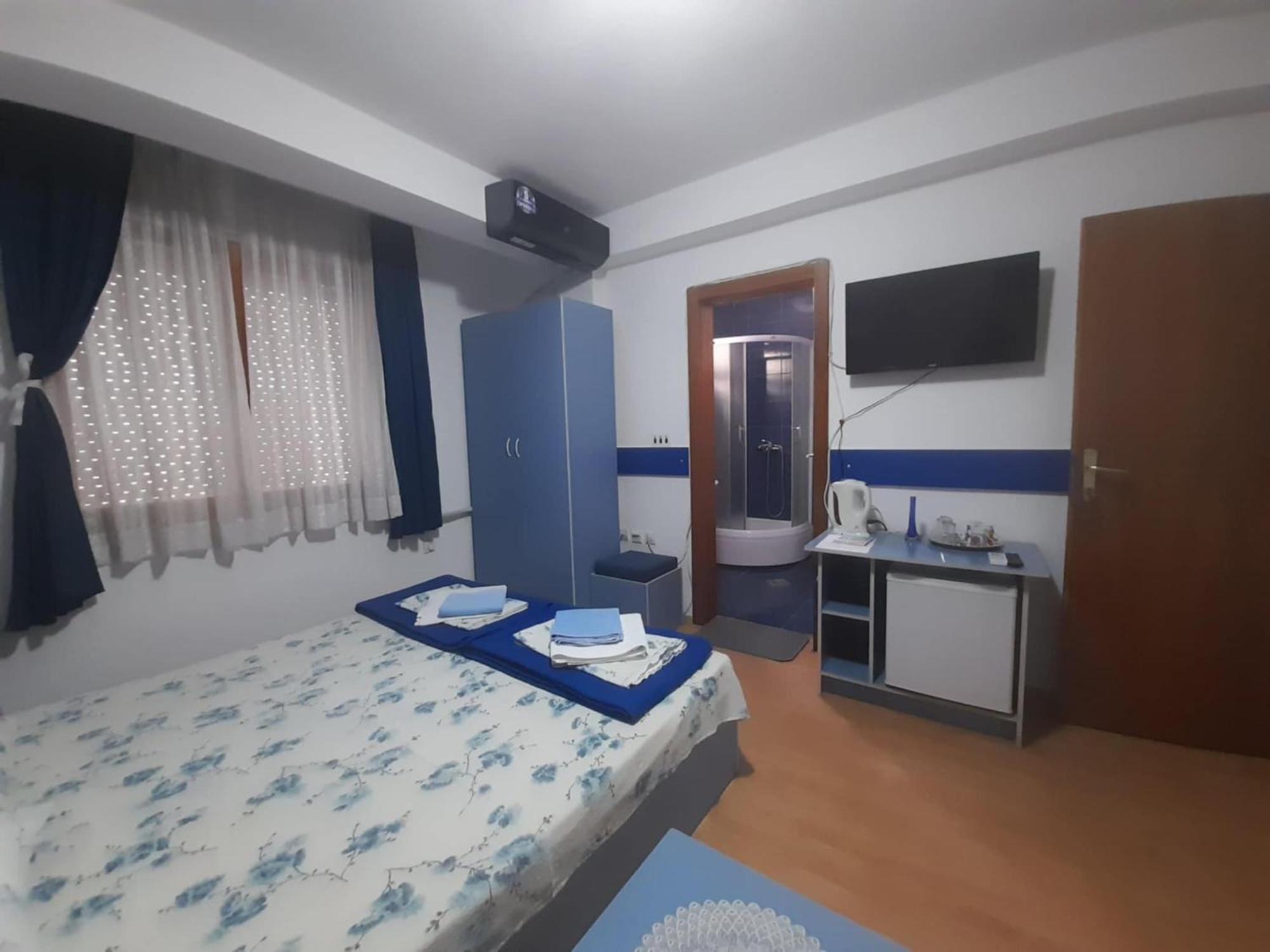 Blue Apartments & Suites Ohrid Buitenkant foto